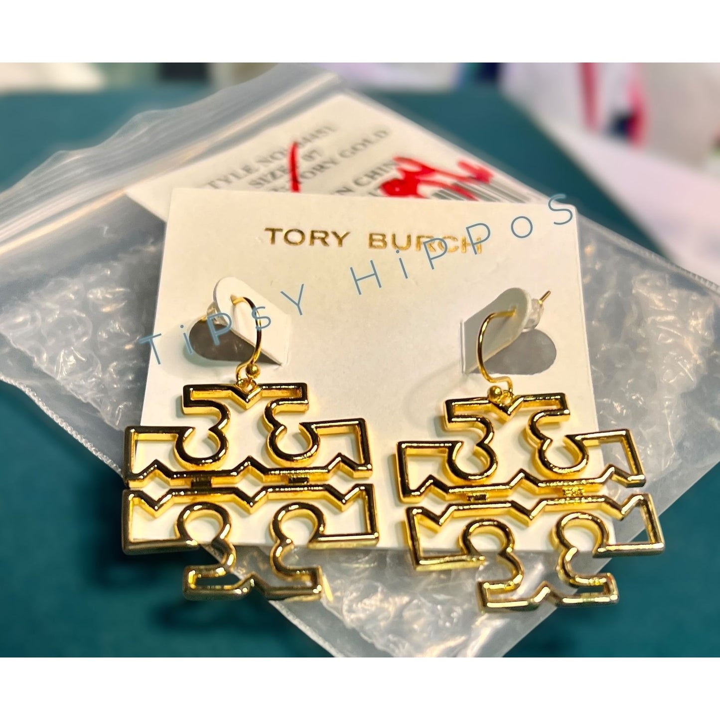 Beautiful Authentic Tory Burch Gold Britten Logo Drop Hoop Earrings
