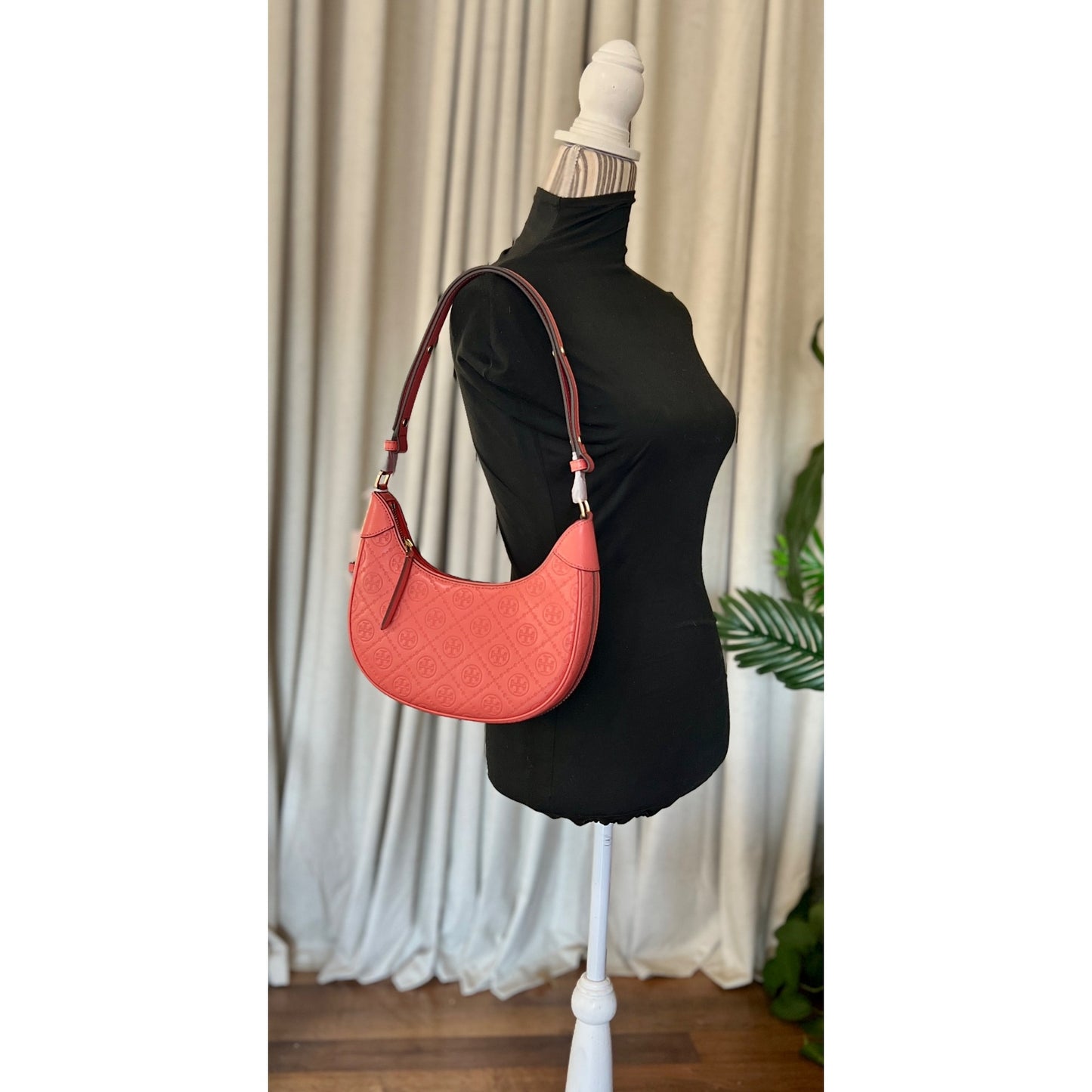 NEW!!!  AUTHENTIC TORY BURCH CORAL CRUSH MONOGRAM CRESENT HANDBAG