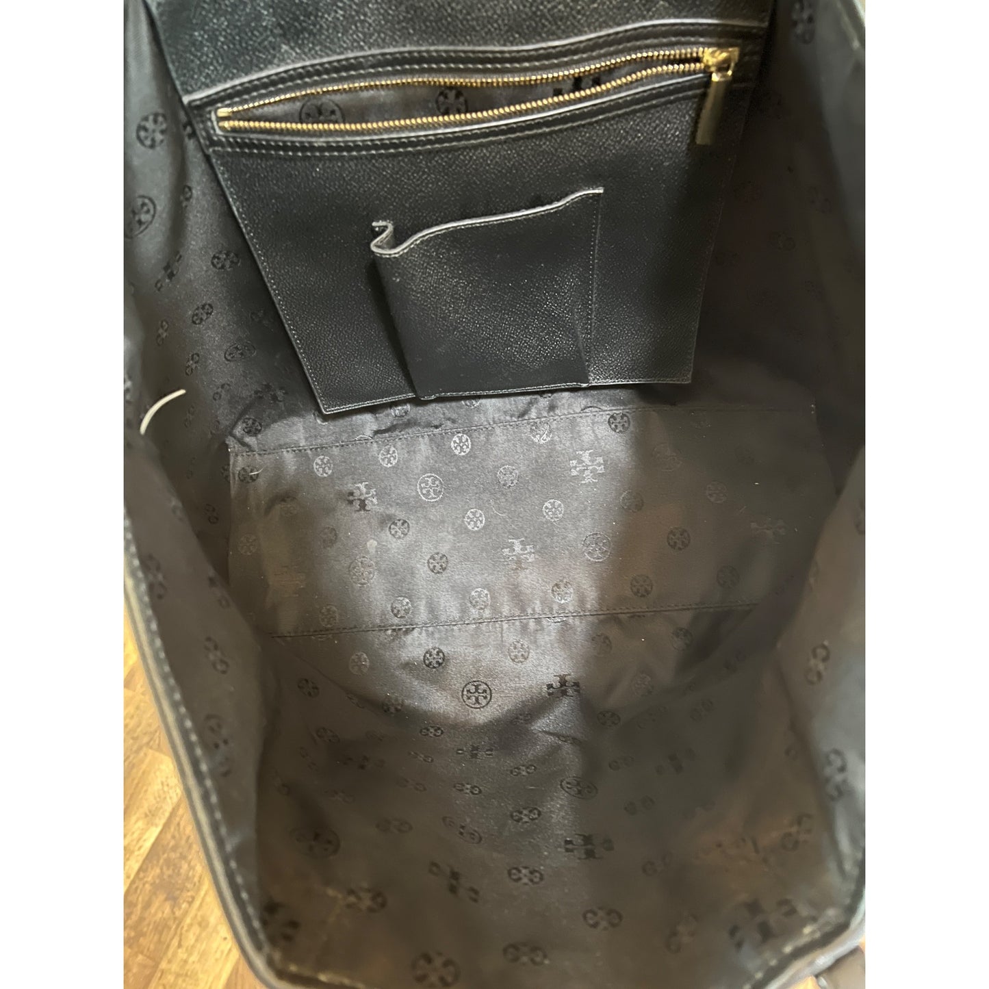 TORY BURCH BLACK STEFANO LEAHTER ROBINSON LARGE TOTE